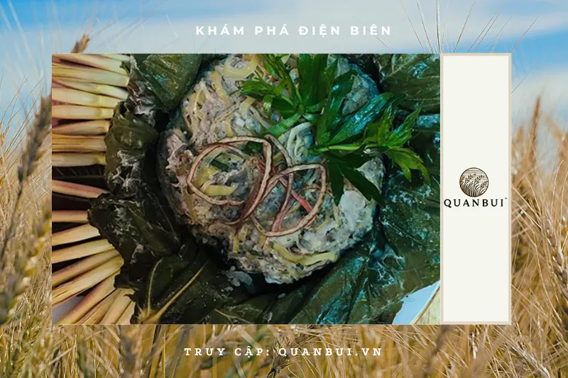 Thịt lợn xay hấp lá chuối