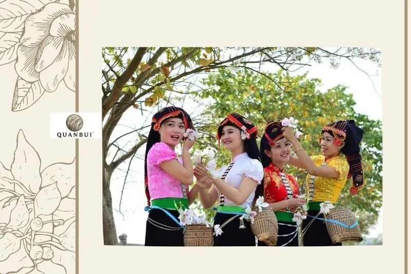 Văn hóa dân tộc Thái gắn liền với hoa ban